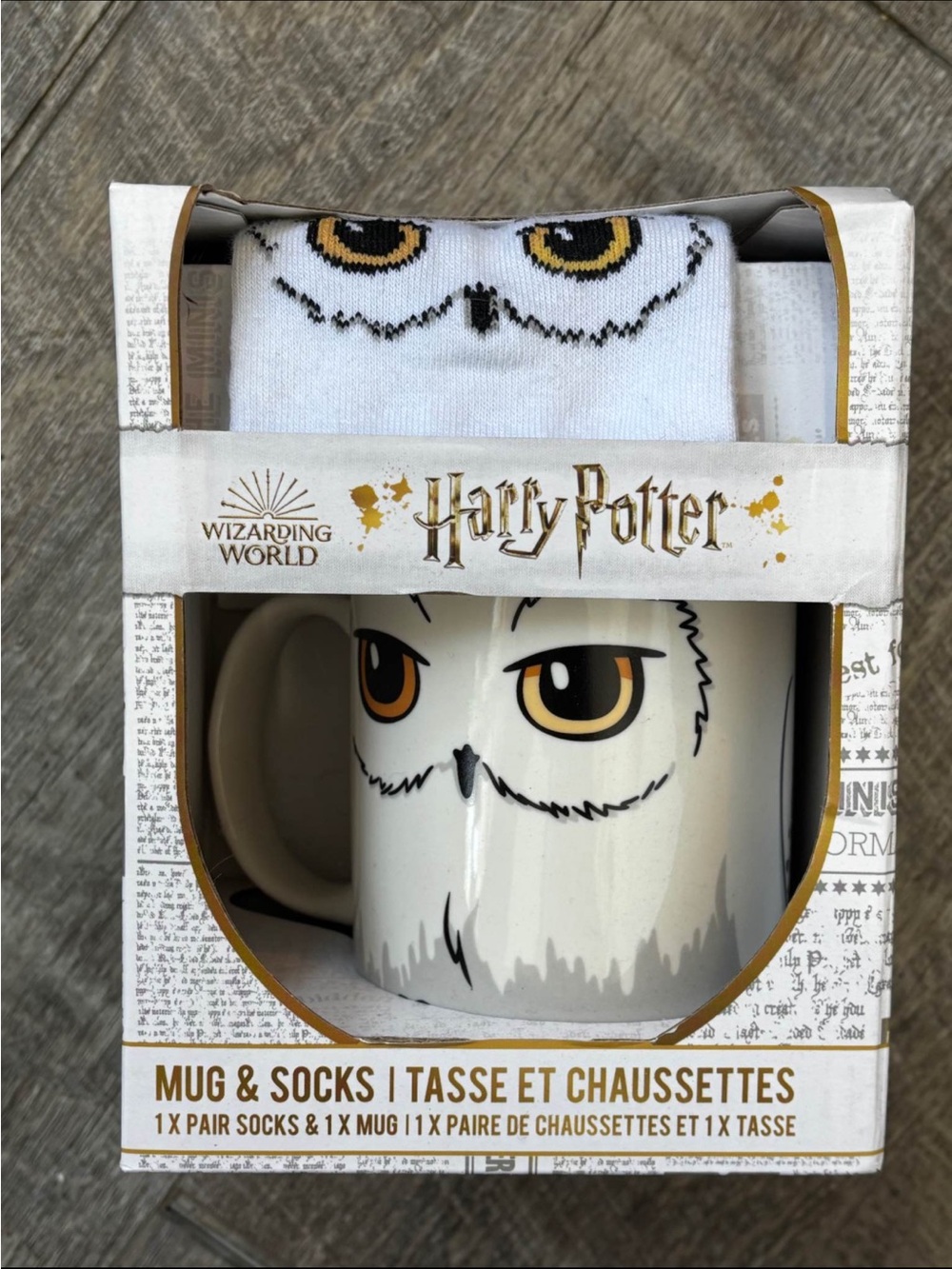 Warner Bros. Harry Potter Hedwig Mug & Socks Set - White, Gold, Black